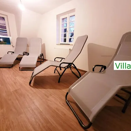 别墅 Luxus Rollstuhlgerechtes Emg Hannover, Messe, Mit Sauna, Garten, Fuer Familien Gruppen Bis 25 Personen
