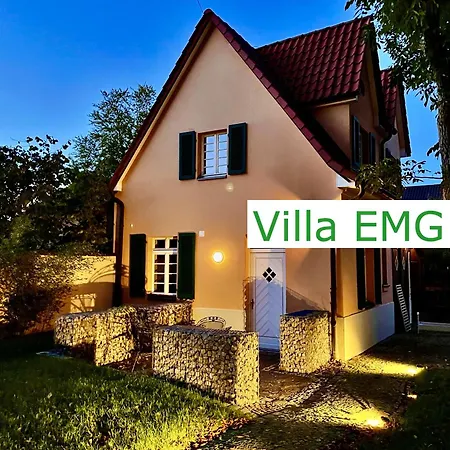 Luxus Rollstuhlgerechtes Emg Hannover, Messe, Mit Sauna, Garten, Fuer Familien Gruppen Bis 25 Personen 莱尔特