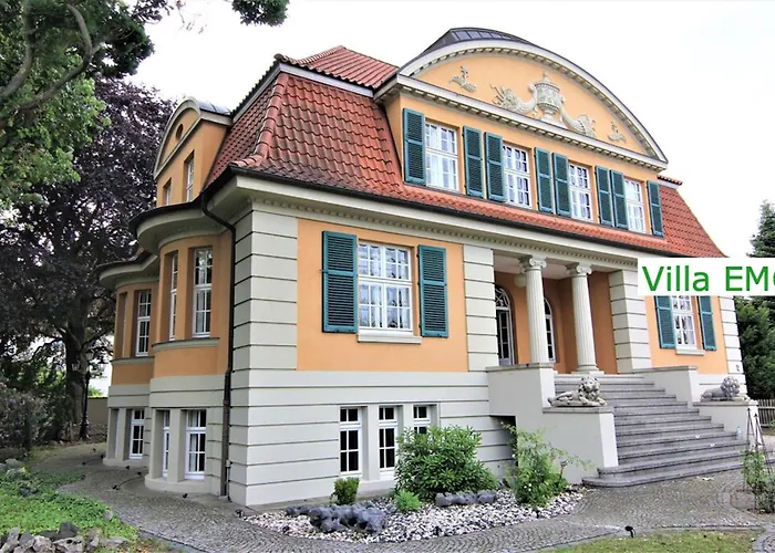 Вилла Luxus Emg Hannover, Messe, Braunschweig Mit Sauna, Garten Fuer Familien Gruppen Bis 25 Personen *